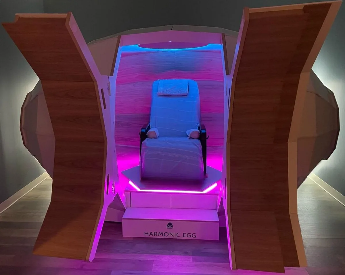 Harmonic Egg — the light-and-sound resonance chamber
